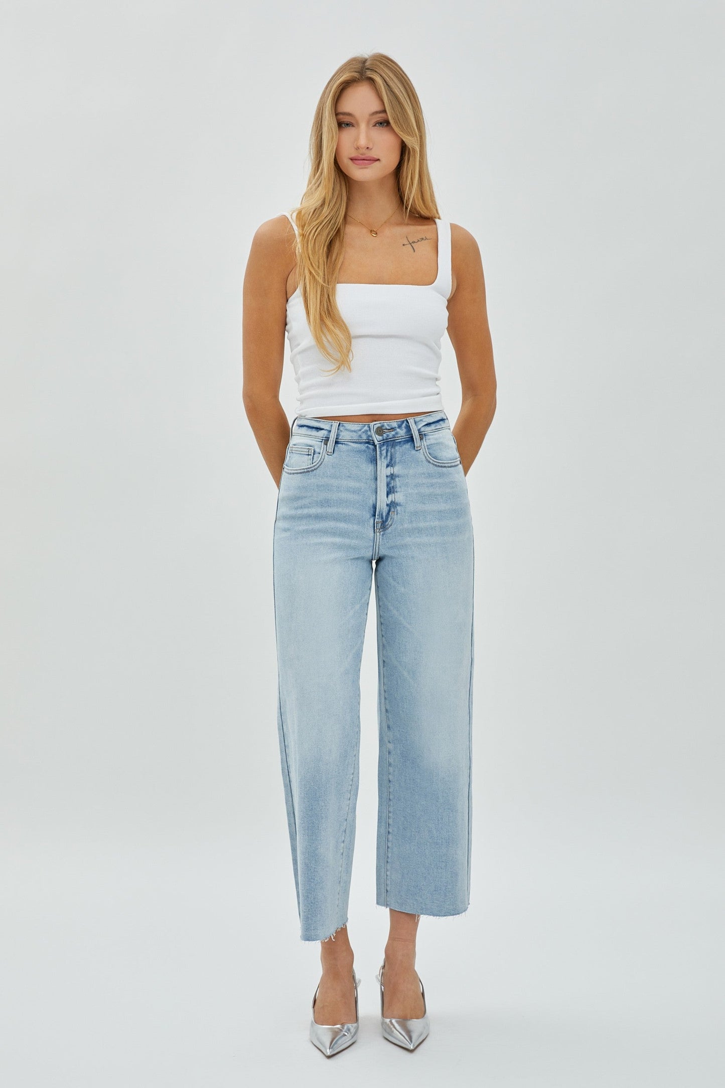 Hidden Light Wash Crop Wide Leg