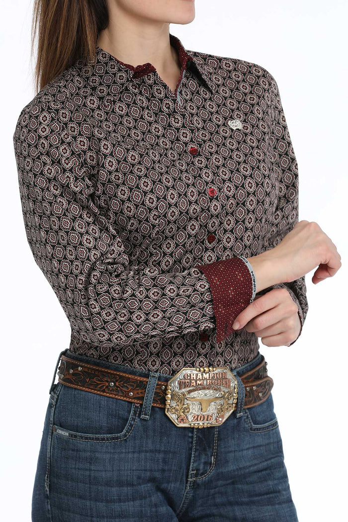 Cinch Women's Black Medallion Print Button Long Sleeve Western Shirt MSW9165062