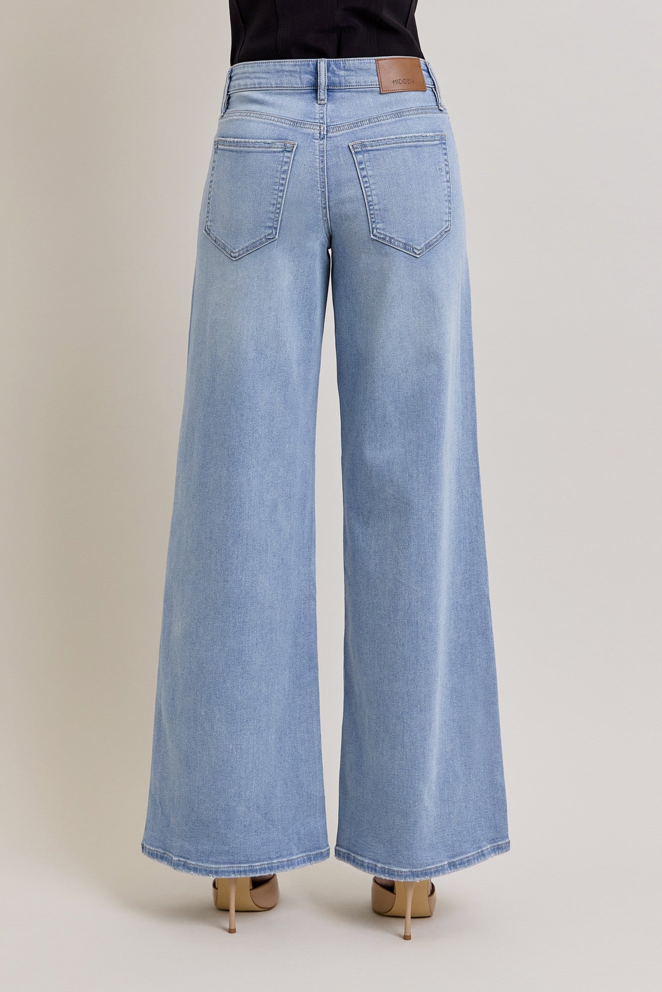 Hidden Nori Mid Rise Super Wide Leg