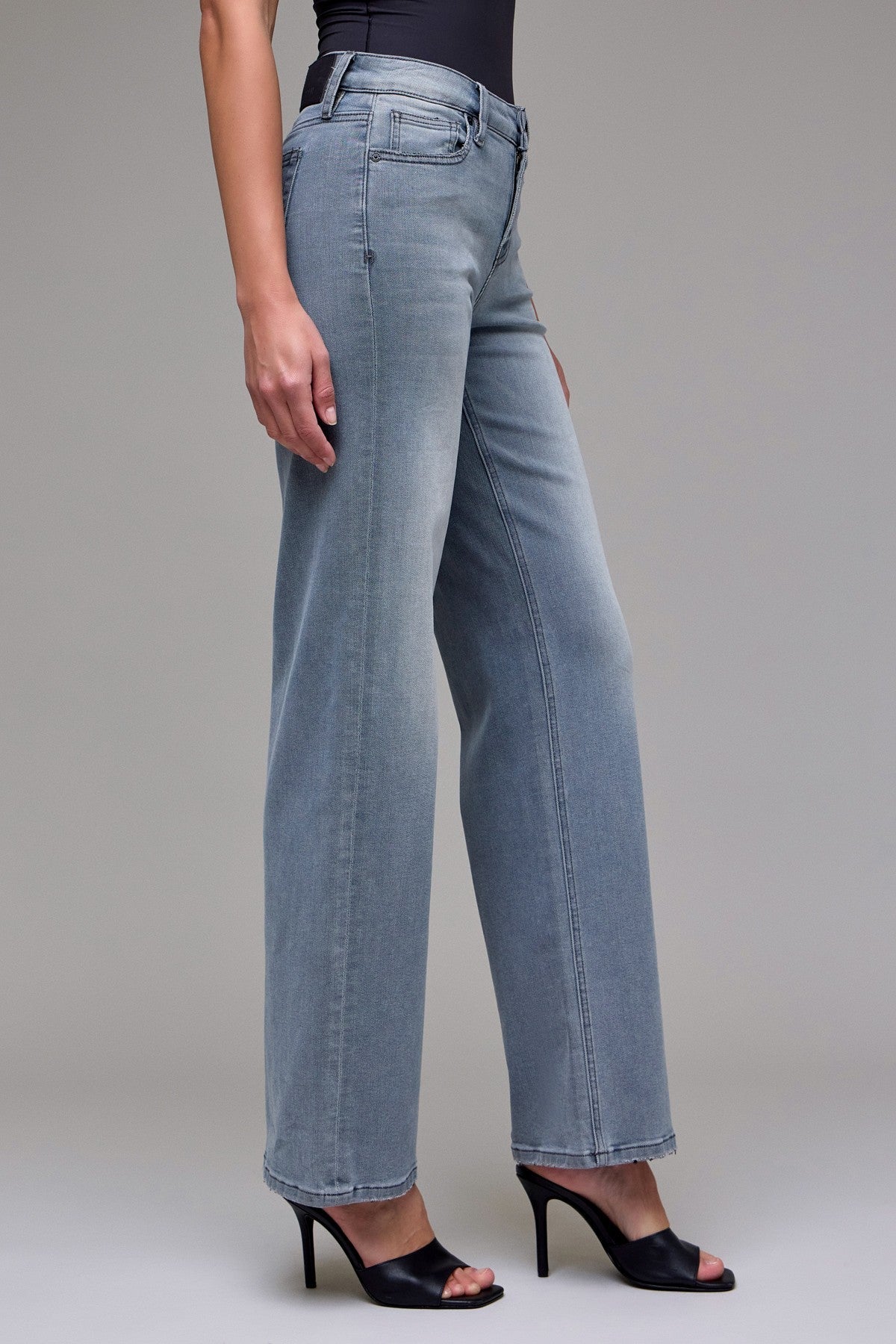 Hidden Mid Rise Logan Dad Jean