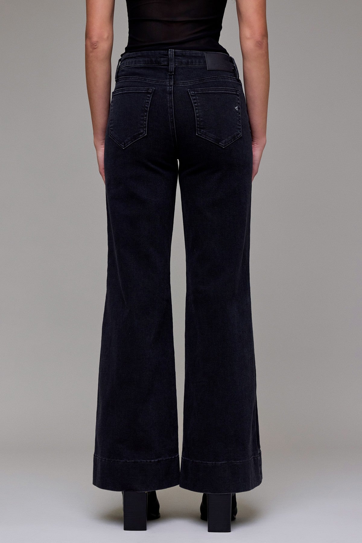 Hidden Mid Rise Happi Comfort Flare