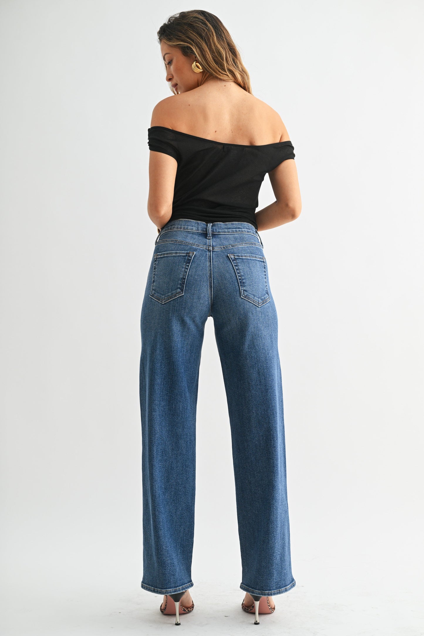 Just Black Loose Straight With Regular Hem