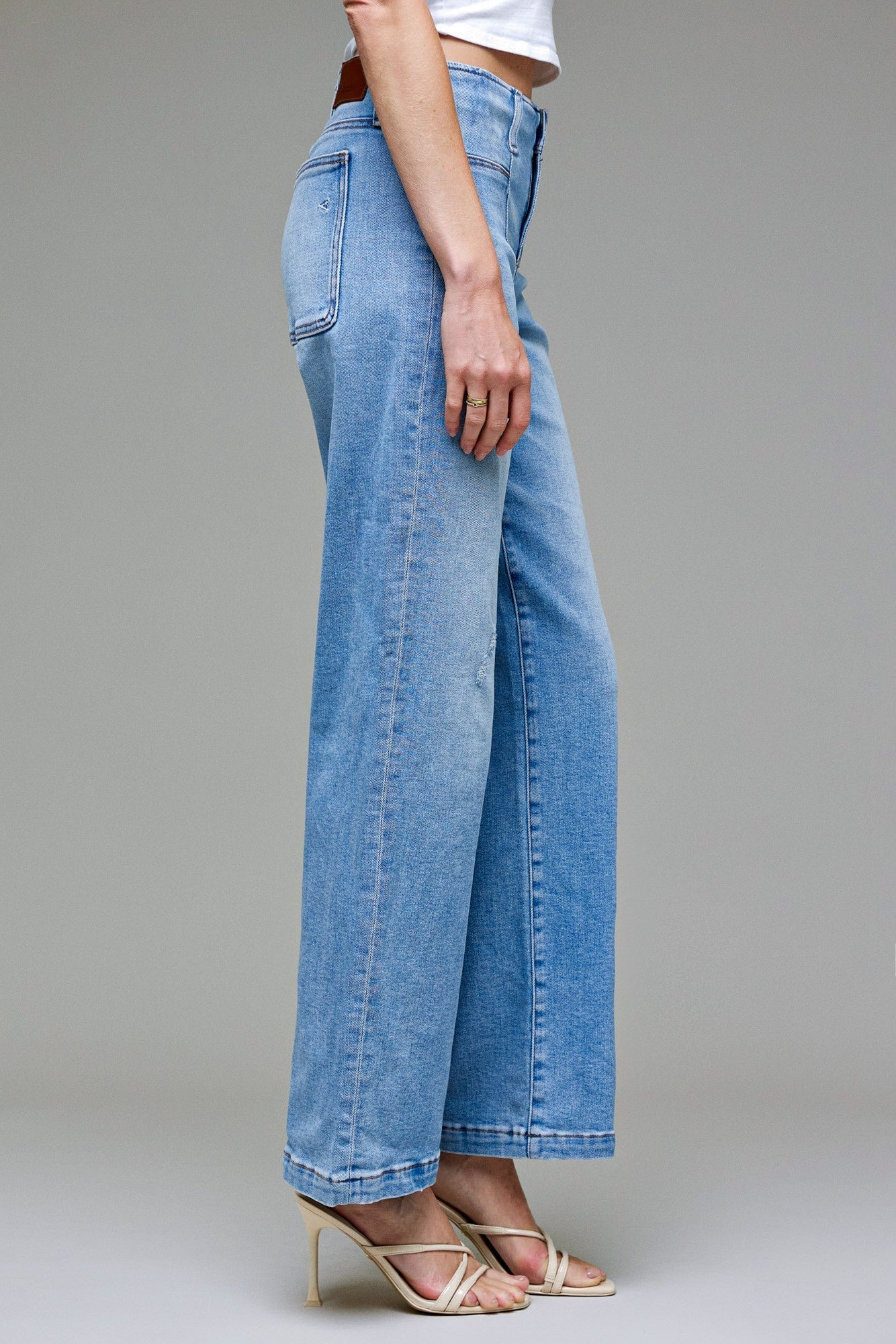 Hidden Logan Mid Rise Dad Jean