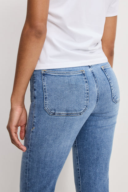 Good American Legs Flare Jeans