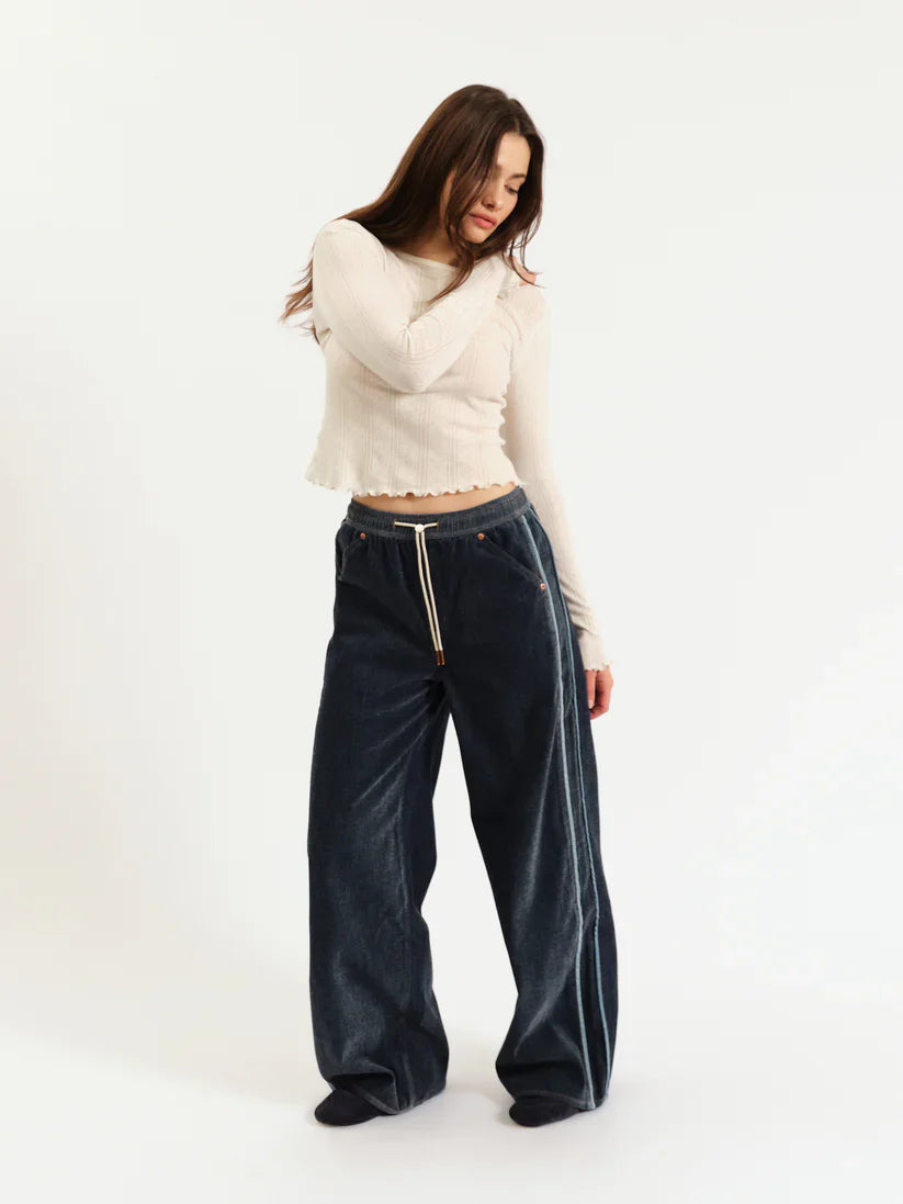 Daze The Cozy Jean Wide Leg Pull-on