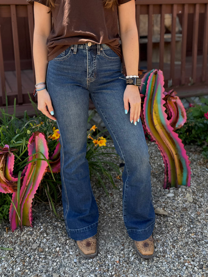 Rock & Roll Cowgirl Women's Flawless Fit Signature Pocket High-Rise Trouser Jeans BW5HD07211
