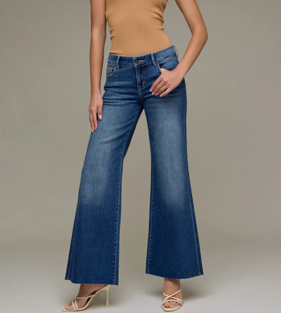 Hidden Happi Low Rise 33" Inseam Comfort Flare