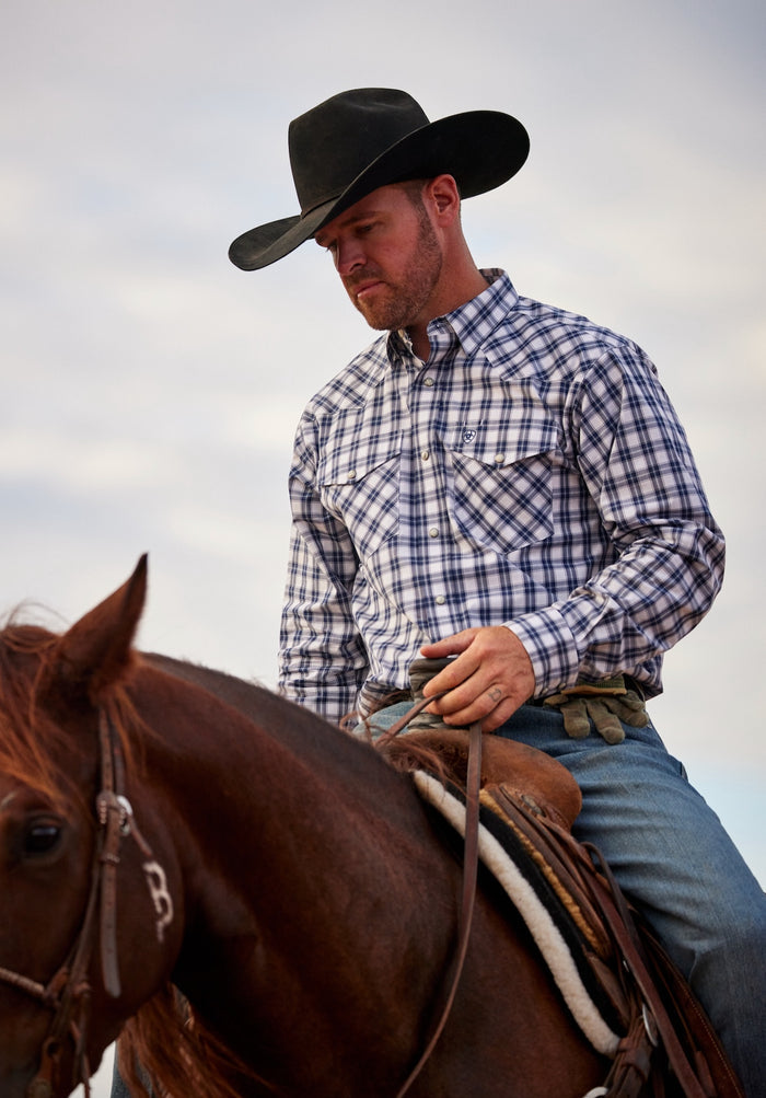 Ariat Men's Pro Series Ezra White & Navy Plaid Snap Long Sleeve Western Shirt 10051273