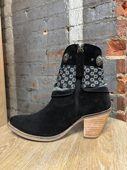 Dingo Women's Black Bandida Cowgirl Ankle Booties DI184-BLK-Painted Cowgirl Western Store