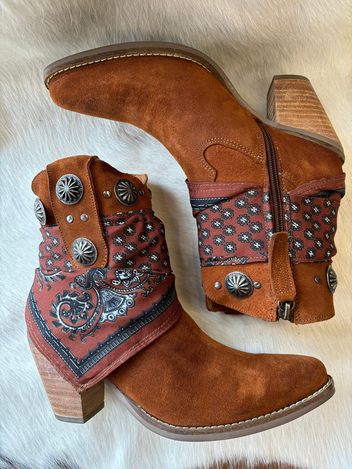 Dingo Women's Brown Bandida Cowgirl Ankle Booties DI184-BN-Painted Cowgirl Western Store