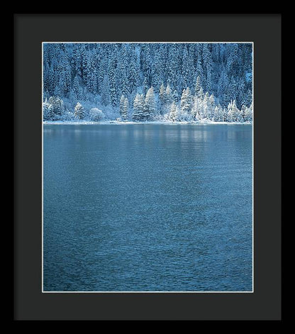 13.5" x 16" / Black / Black