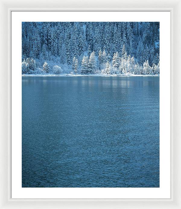 25" x 30" / White / White