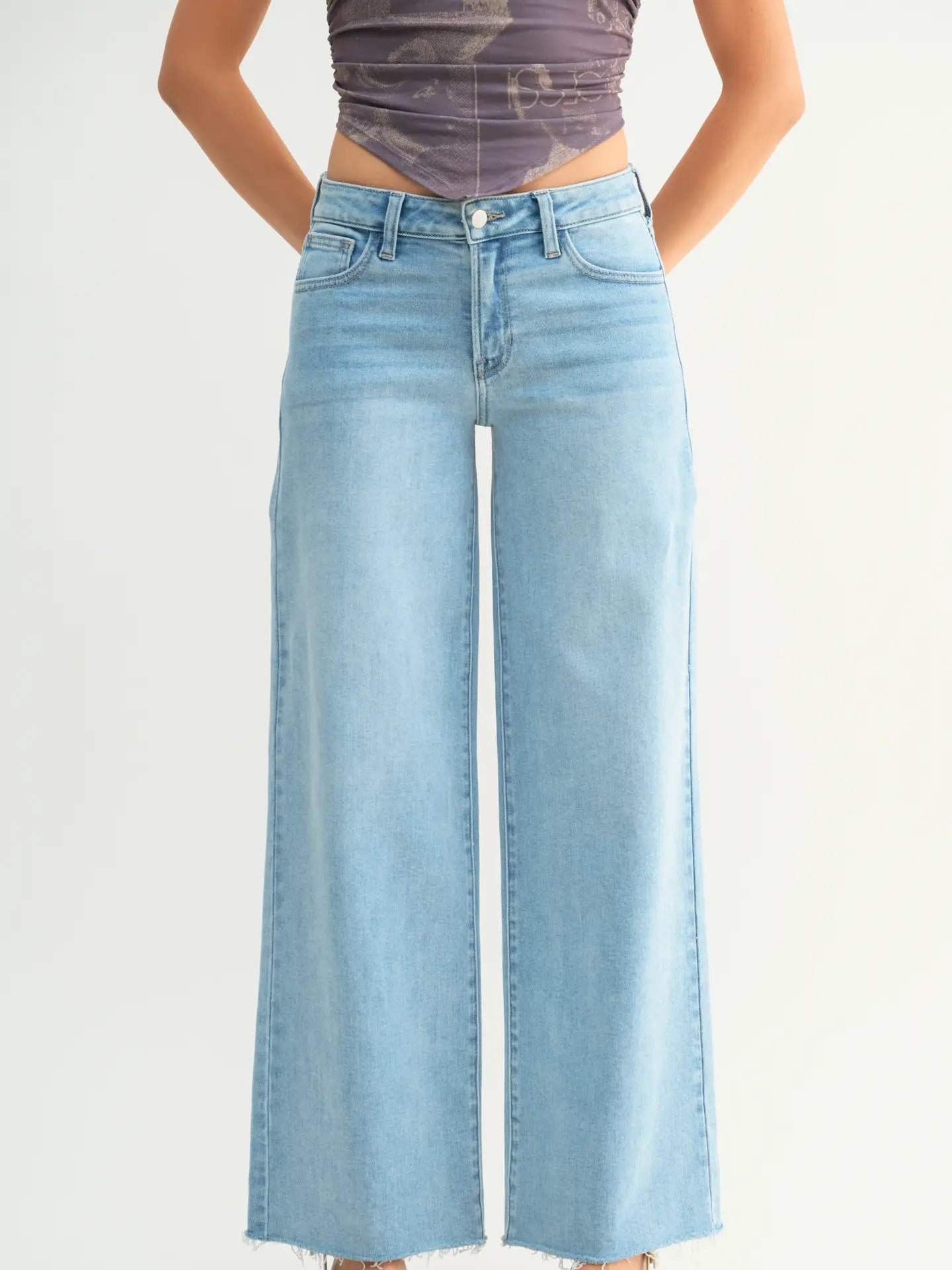 JBD Relaxed Wide Leg Jean