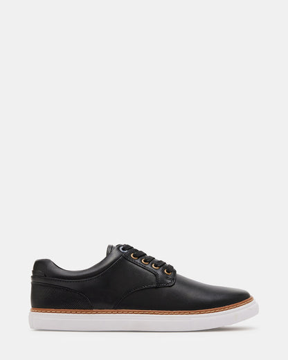 GUSS Black Low-Top Men's Casual Shoe | Steve Madden