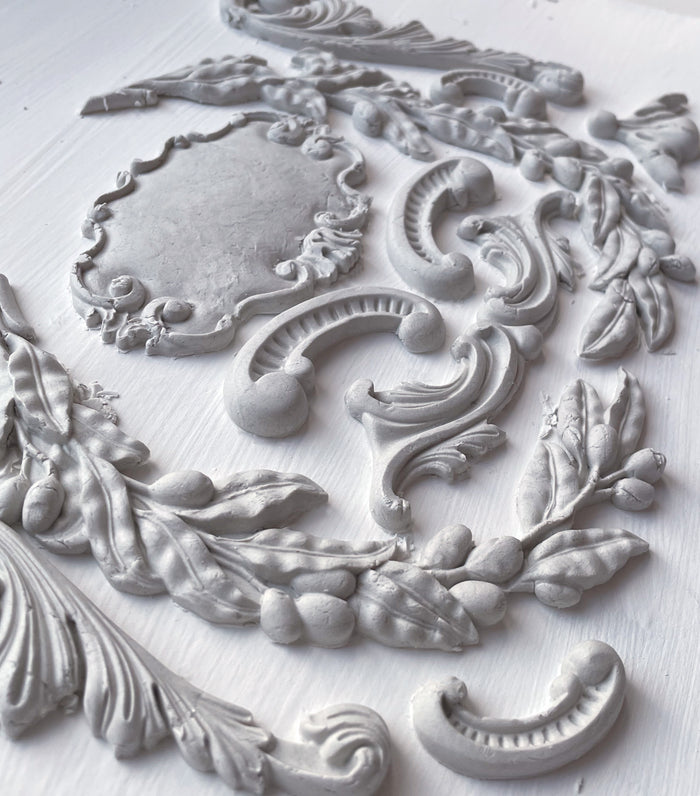 IOD Olive Crest 6X10 Mould