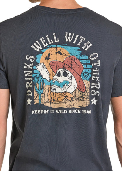 Rock & Roll Cowboy Men's Black 'Drinks Well With Others' Skull Graphic Tee Shirt BU21T07444