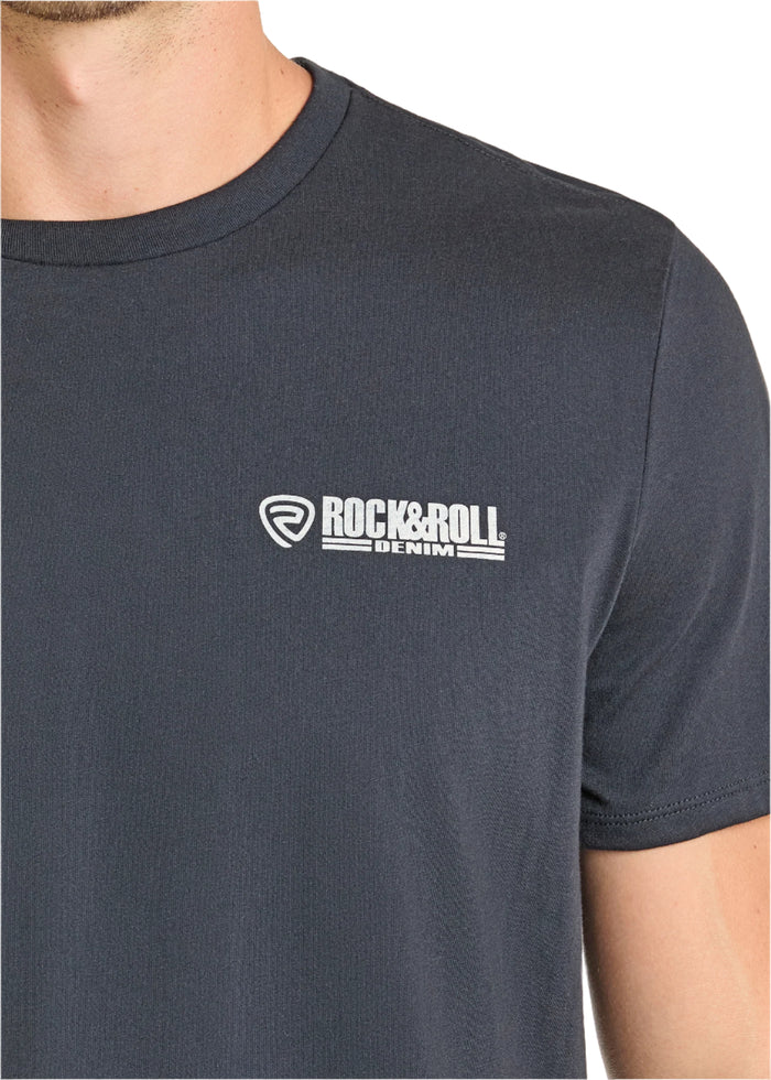 Rock & Roll Cowboy Men's Black 'Drinks Well With Others' Skull Graphic Tee Shirt BU21T07444