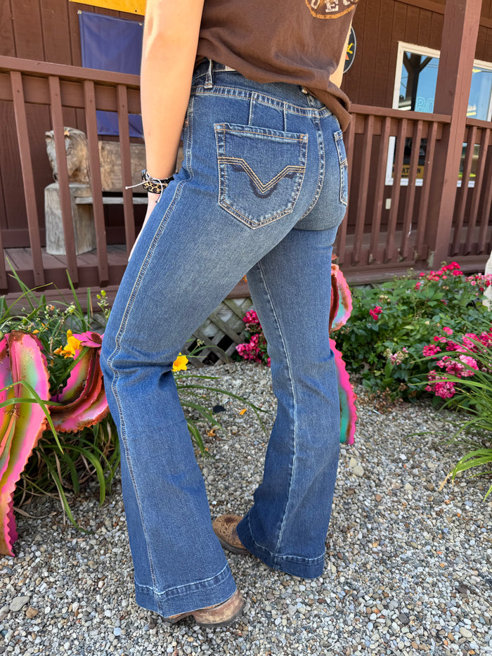 Rock & Roll Cowgirl Women's Flawless Fit Signature Pocket High-Rise Trouser Jeans BW5HD07211