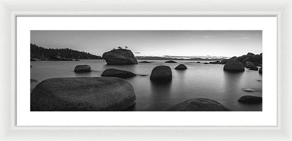 30.000" x 10.625" / White / White