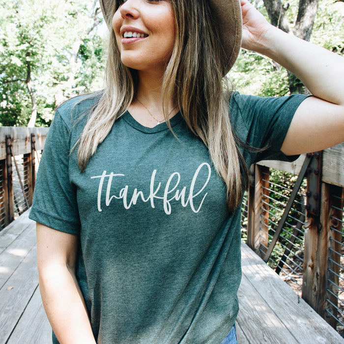 Thankful graphic t-shirt
