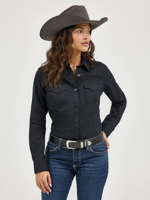 Wrangler Retro Women's Solid Black Slim Fit Button Long Sleeve Western Shirt 112358012